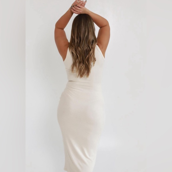 Dress 👗 - Picture 2 of 2